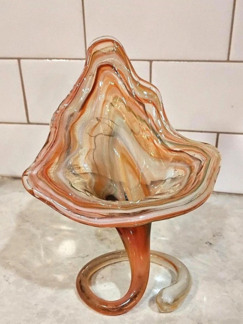 vintage hand-blown art glass vase in a "Jack-in-the-Pulpit